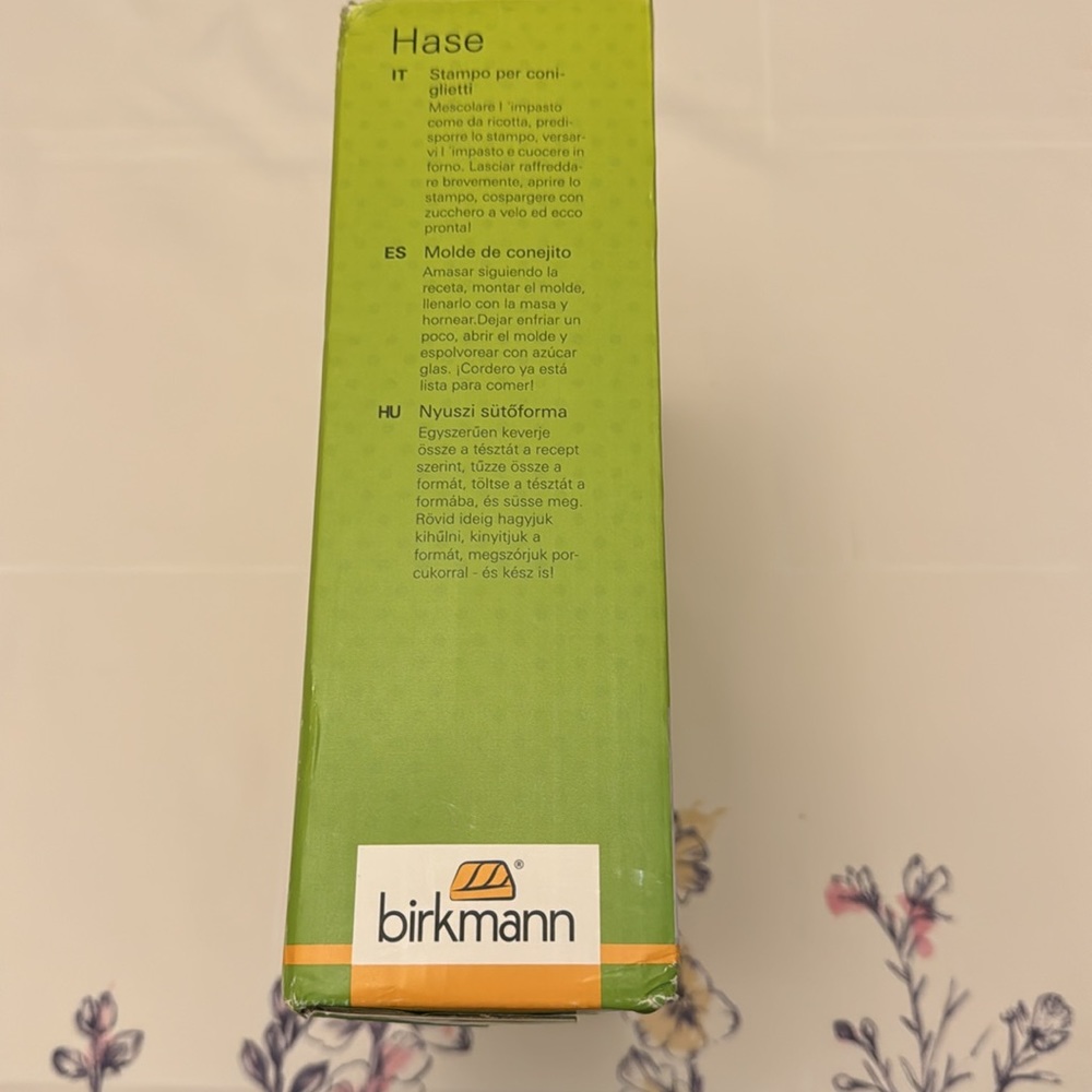 Birkmann Easter Bunny Cake Mold NWT - Picture 2 of 7